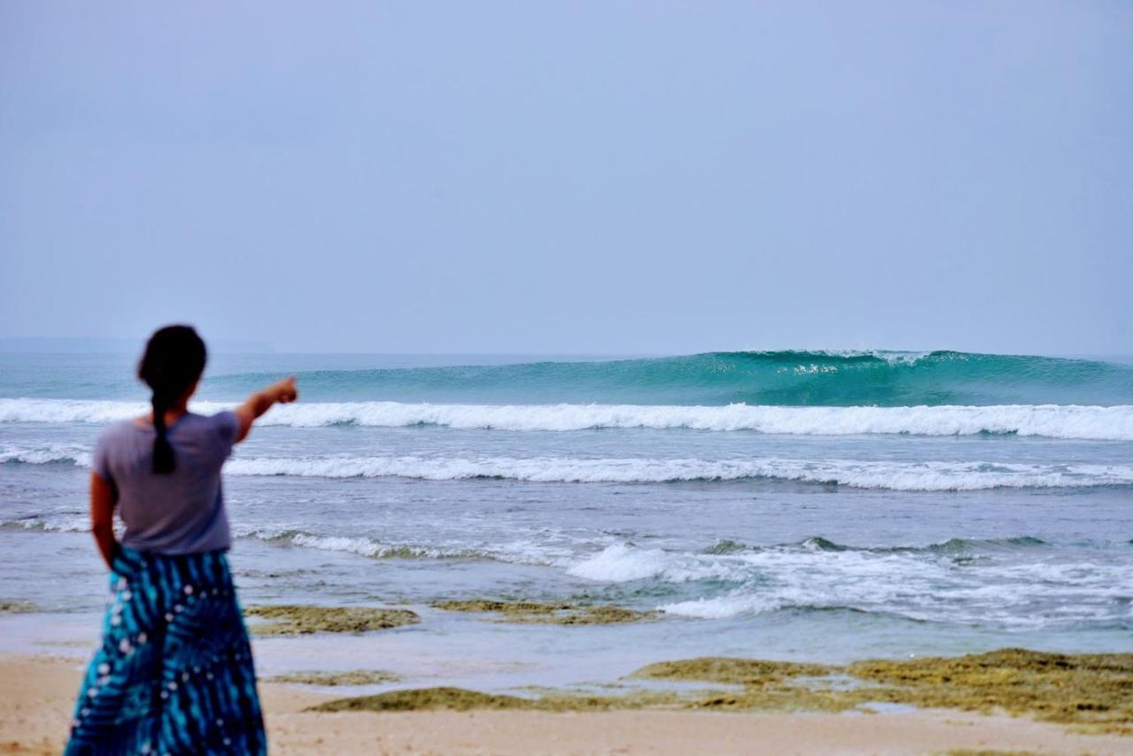 Simeulue Surflodges Lasikin Luaran gambar