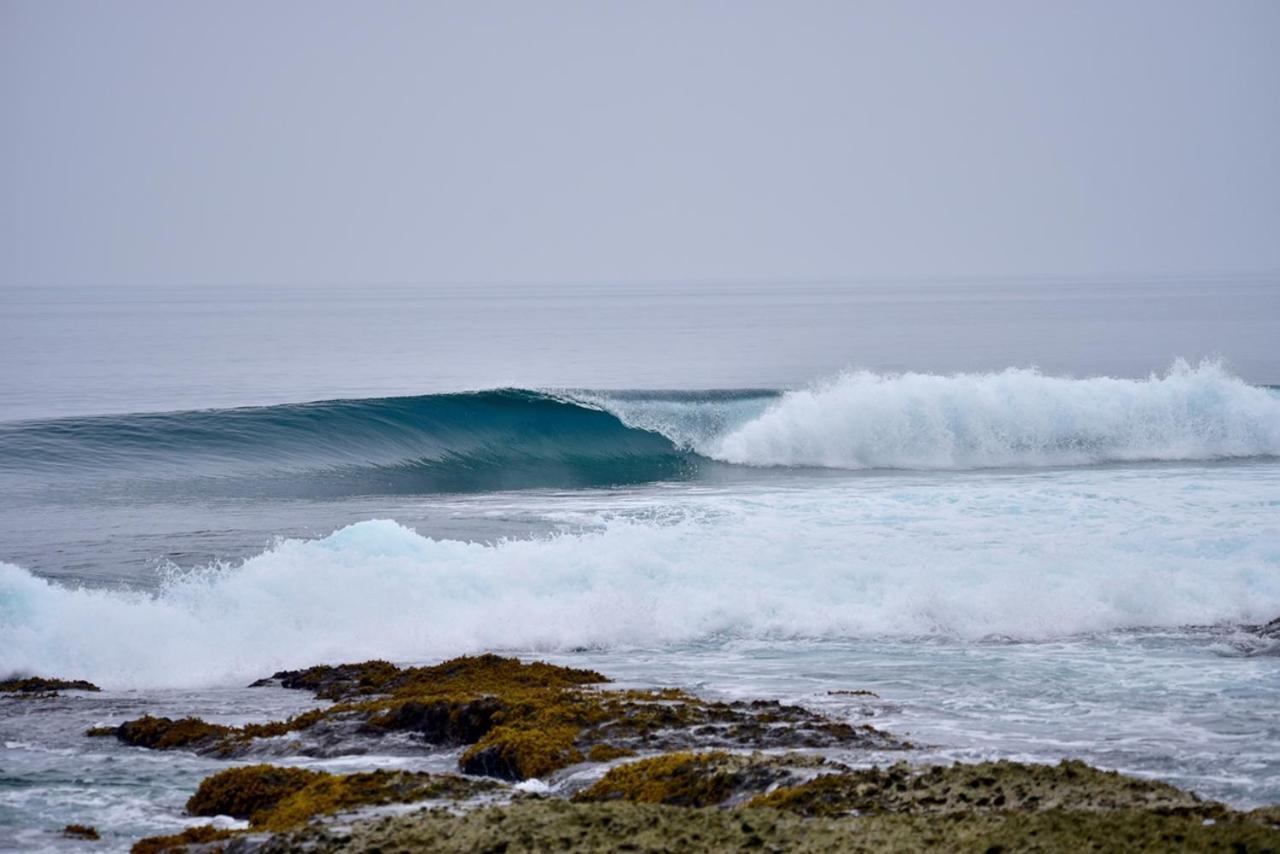 Simeulue Surflodges Lasikin Luaran gambar
